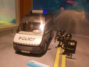 Aktion Polizei-Mannschaftswagen